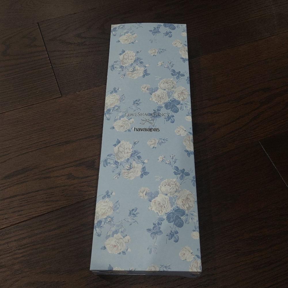 LoveShackFancy x havaianas Women's Whisper Blue Top Flip Flops - Picture 11 of 12